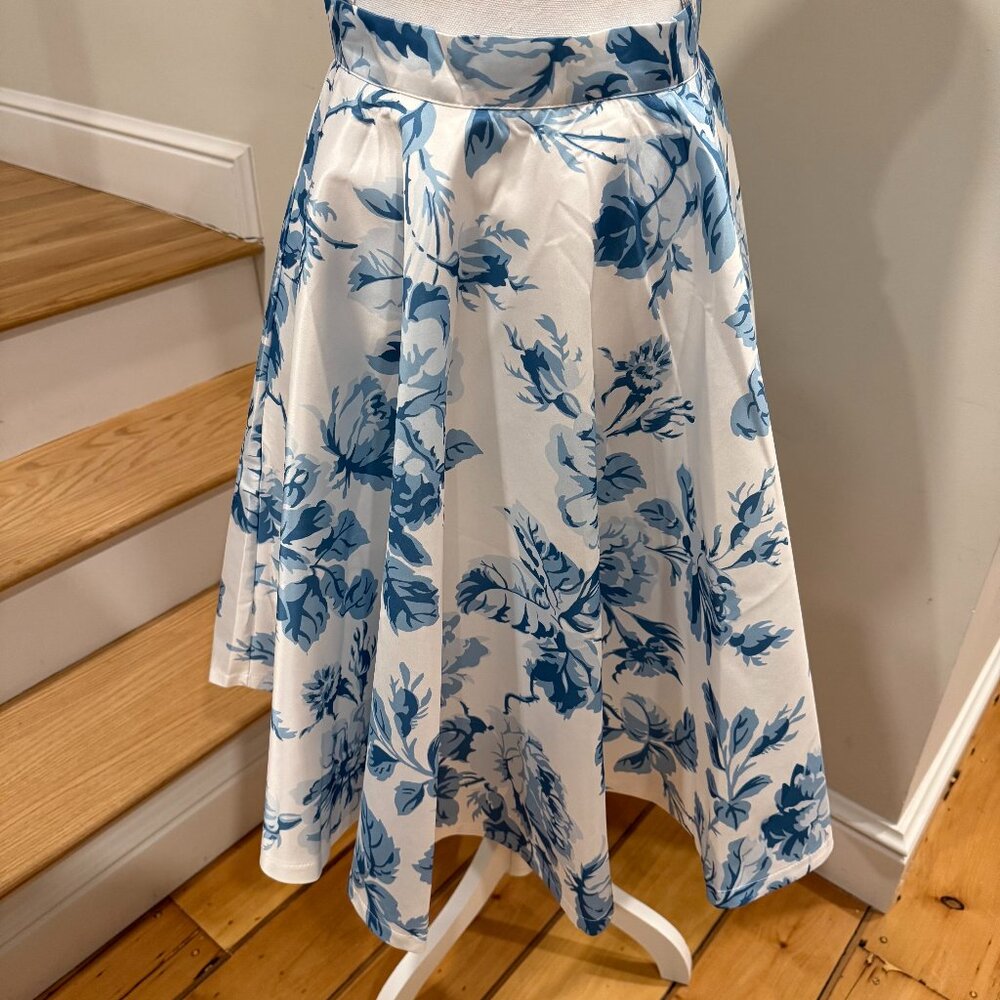 Chicwish Blue Watercolor Peony Flare Midi Skirt Size Medium